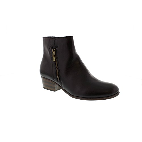 clarks ladies ankle boots uk