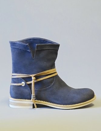 navy blue slouch boots